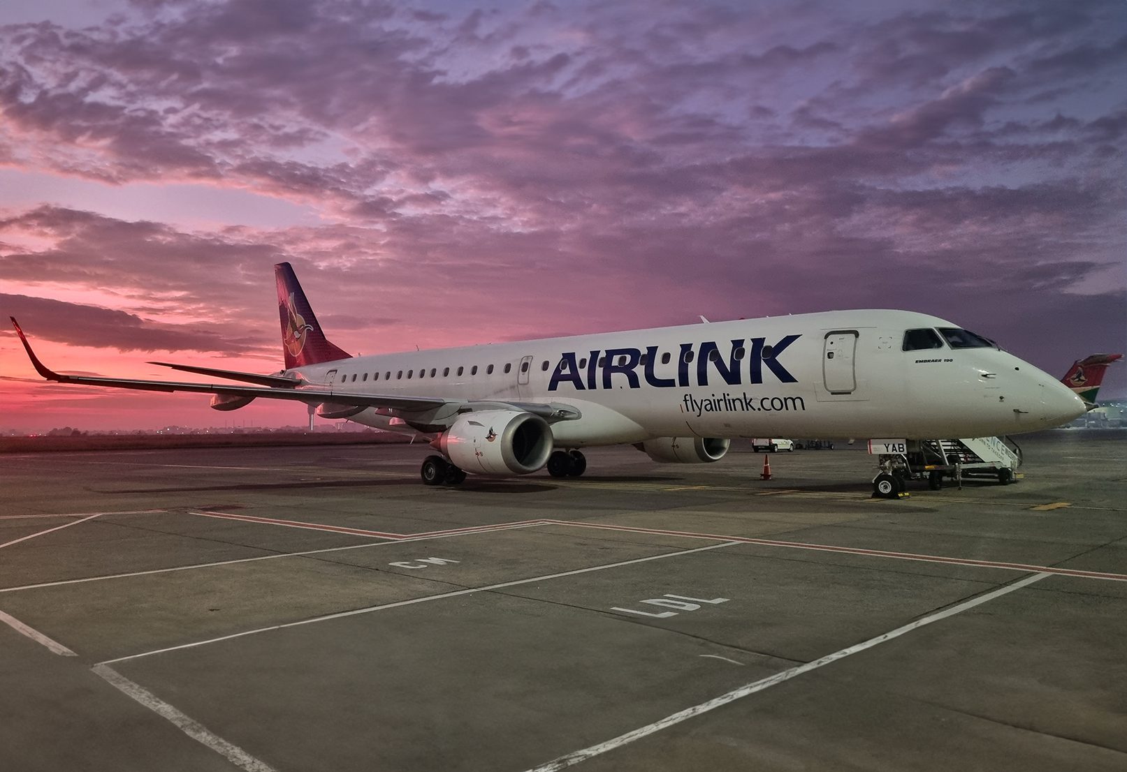 Falko Announces Delivery of Two Embraer E190 Aircraft to Airlink